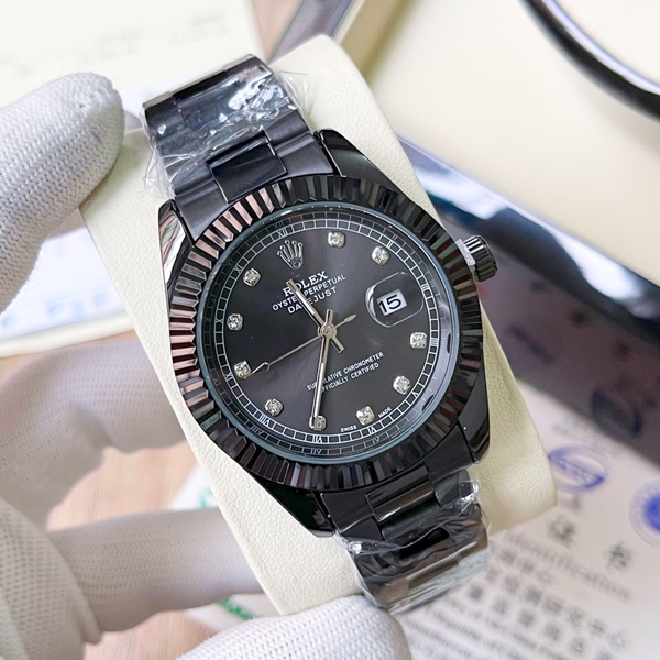 ブランド時計側面デザイン